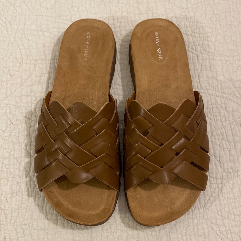 NWOT Easy Spirit Women’s Marsha Brown Sandals